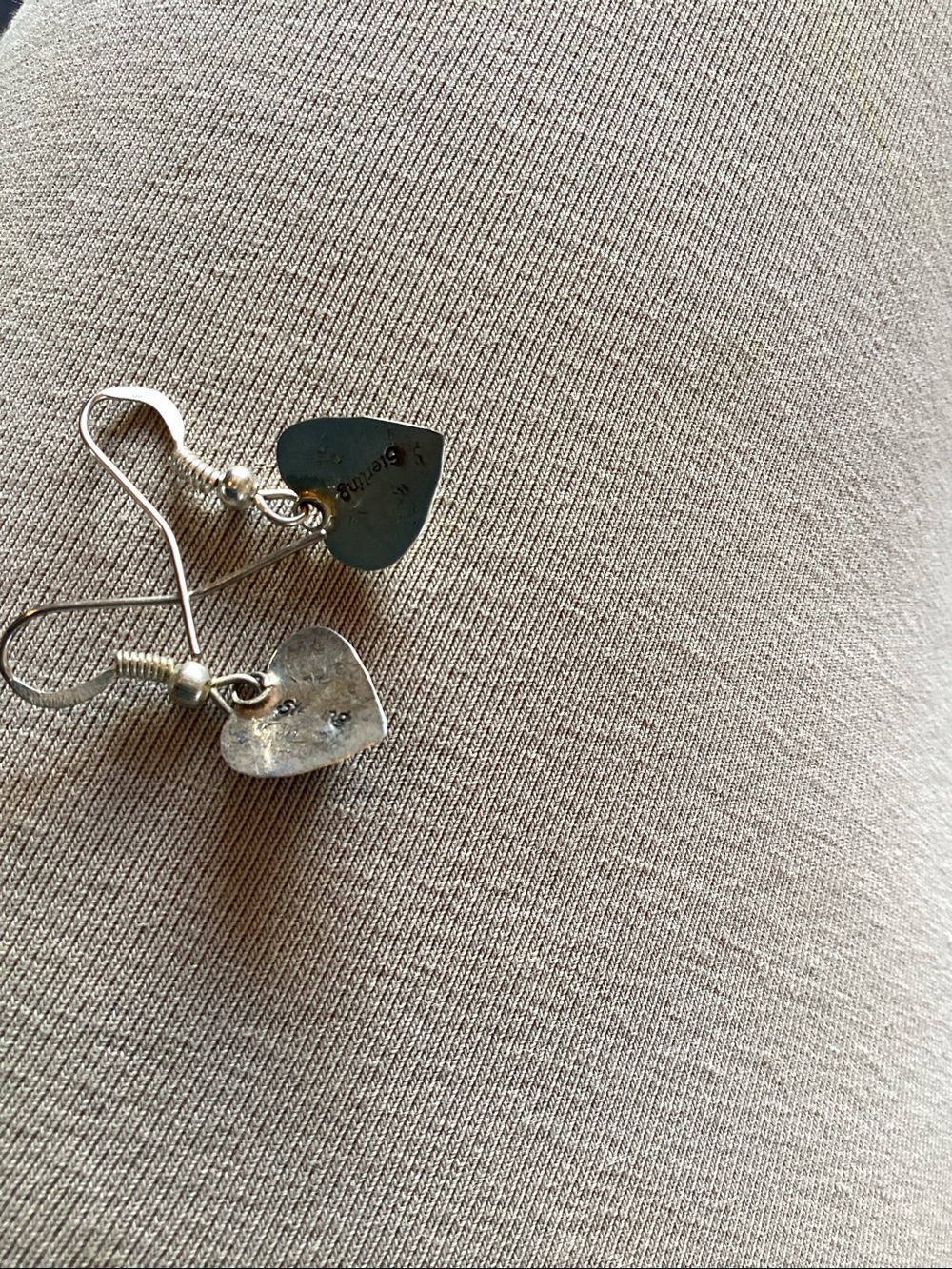 Earrings Native American made Hearts Sterling Silver Natural Turquoise unworn - Picture 4 of 4